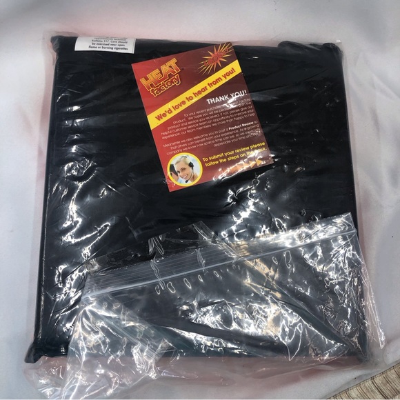 NWOT Heat Factory Large Seat Warmer - Picture 12 of 15